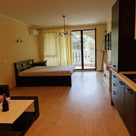 Villa Rome Apartment Nesebar